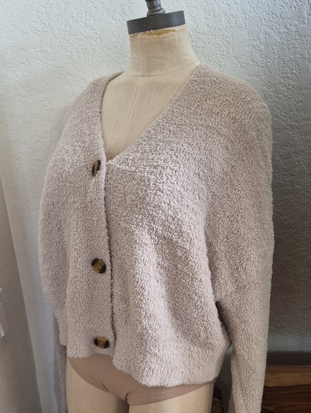 Love ❤️ Change Italy Button Up Plush Sweater Sz Medium